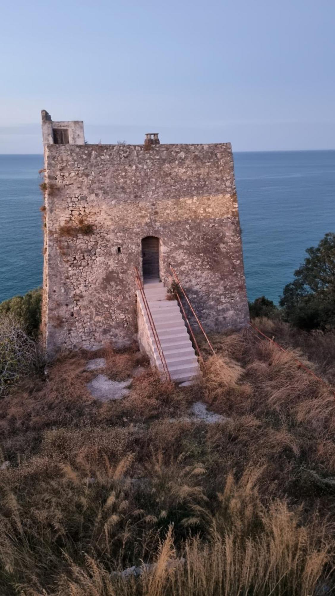 Suites Dimora Garibaldi Пескичи Экстерьер фото